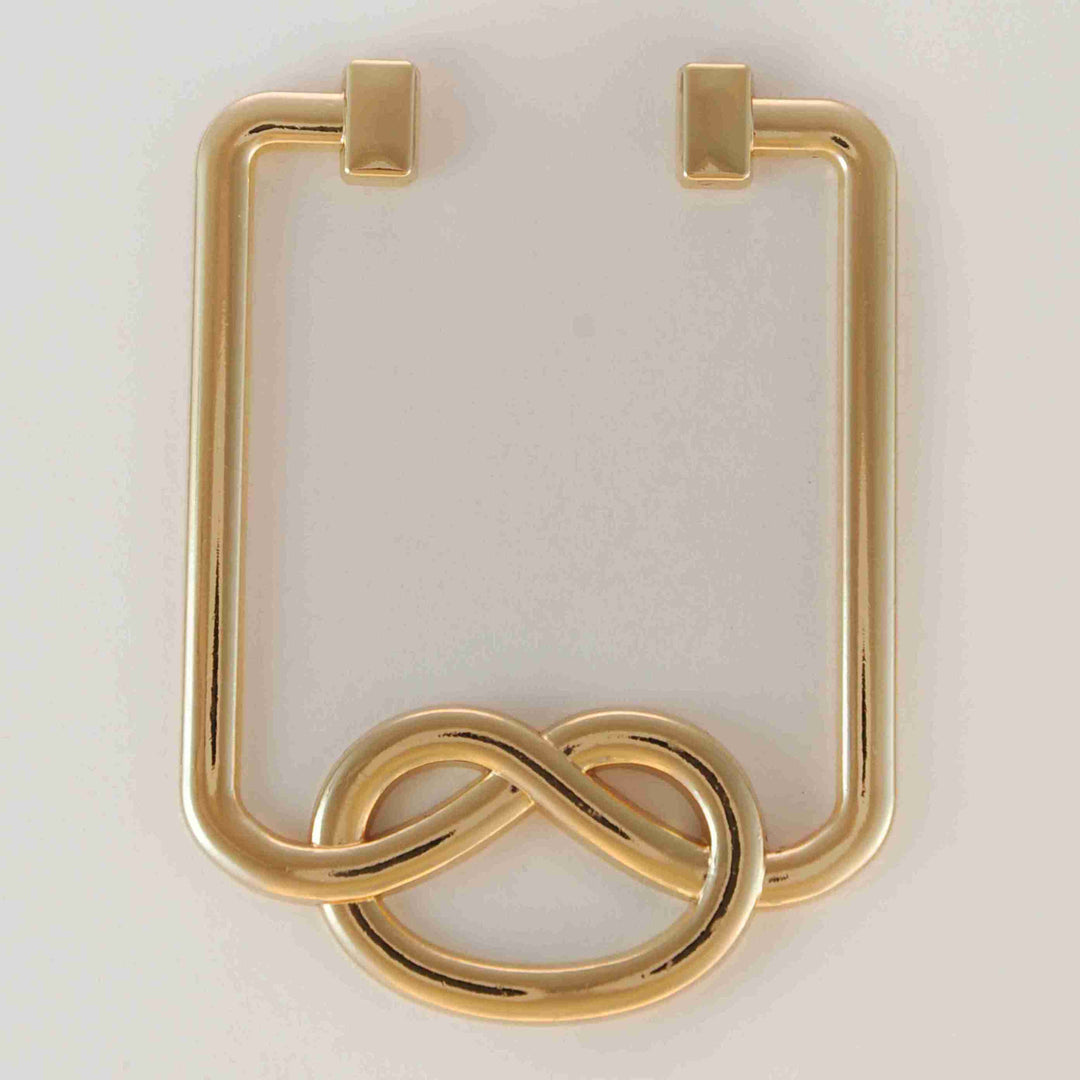 Intertwined knot loop Buckle