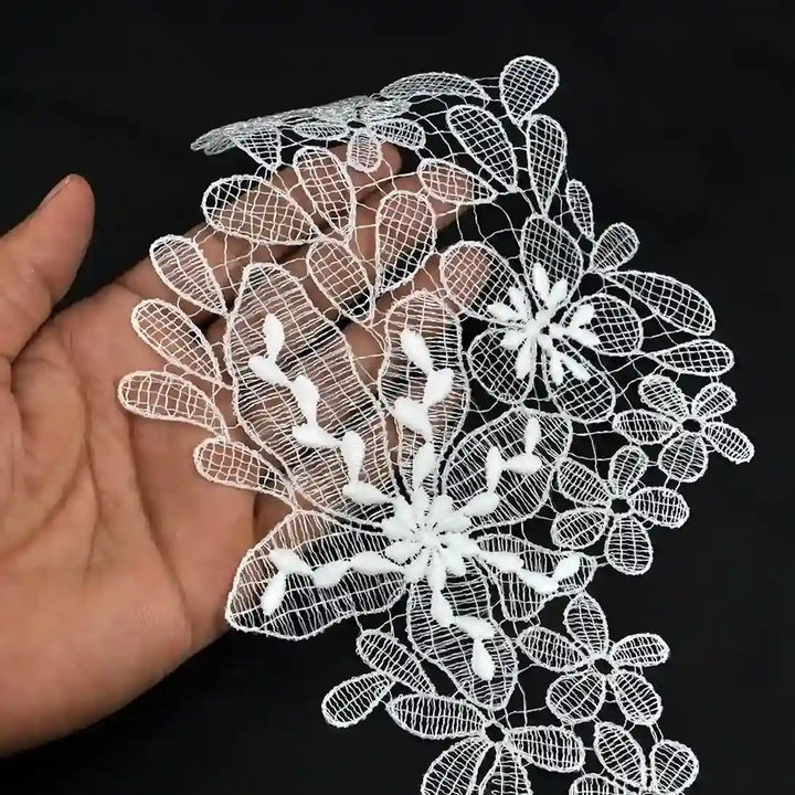 Snowdrop Lace Vine Floral Style Patch