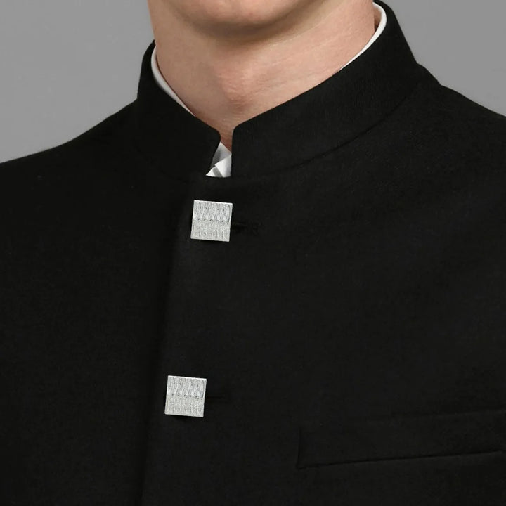 Elegant Leaf Pattern Gold Metal Button | 18mm (28L) & 23mm (36L)