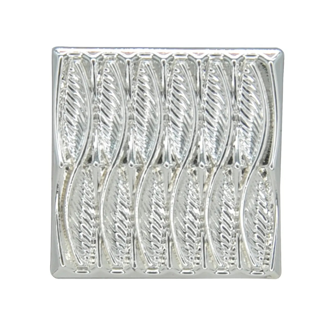 Elegant Leaf Pattern Gold Metal Button | 18mm (28L) & 23mm (36L)