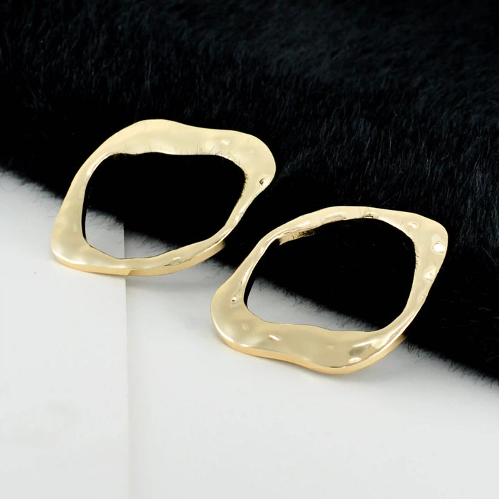 Pebble Buckle