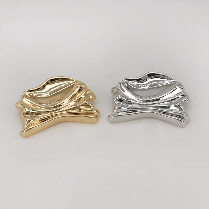 Organic Shape Metal Button | 20mm(32L), 28mm(44L) & 35mm(55L)