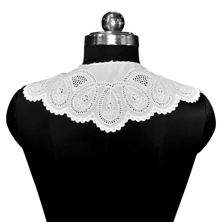 Elegant floral design Peter Pan collar accessory for women, ideal for chic layering on modern outfits