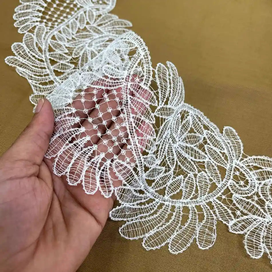 Decorative Leaf Pattern Lace Trim | Width 13.9cm (5.5 inches) 139mm