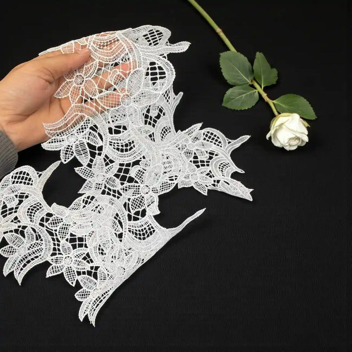 Graceful Leaf & Floral Lace | Width 17.7cm (7 inches) 177mm