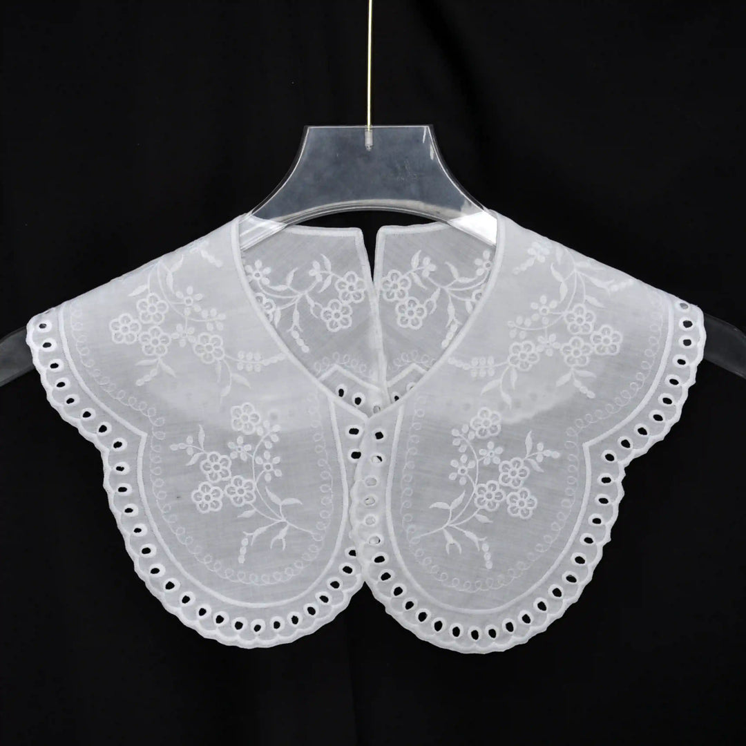 Floral embroidered Peter Pan collar applique for women apparel and stylish garment customization