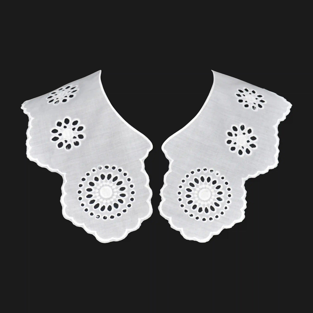 Jabot Peter Pan Collar