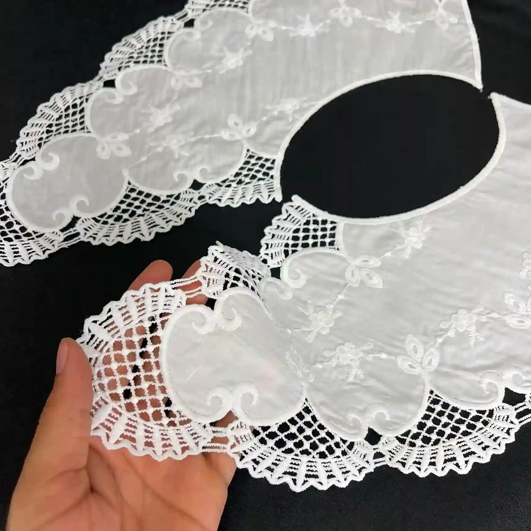 Broderie Anglaise Peter Pan Collar