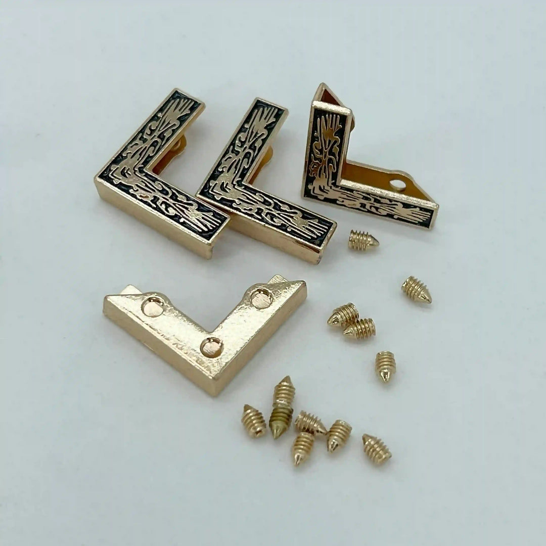 Engraved Style Collar Tips