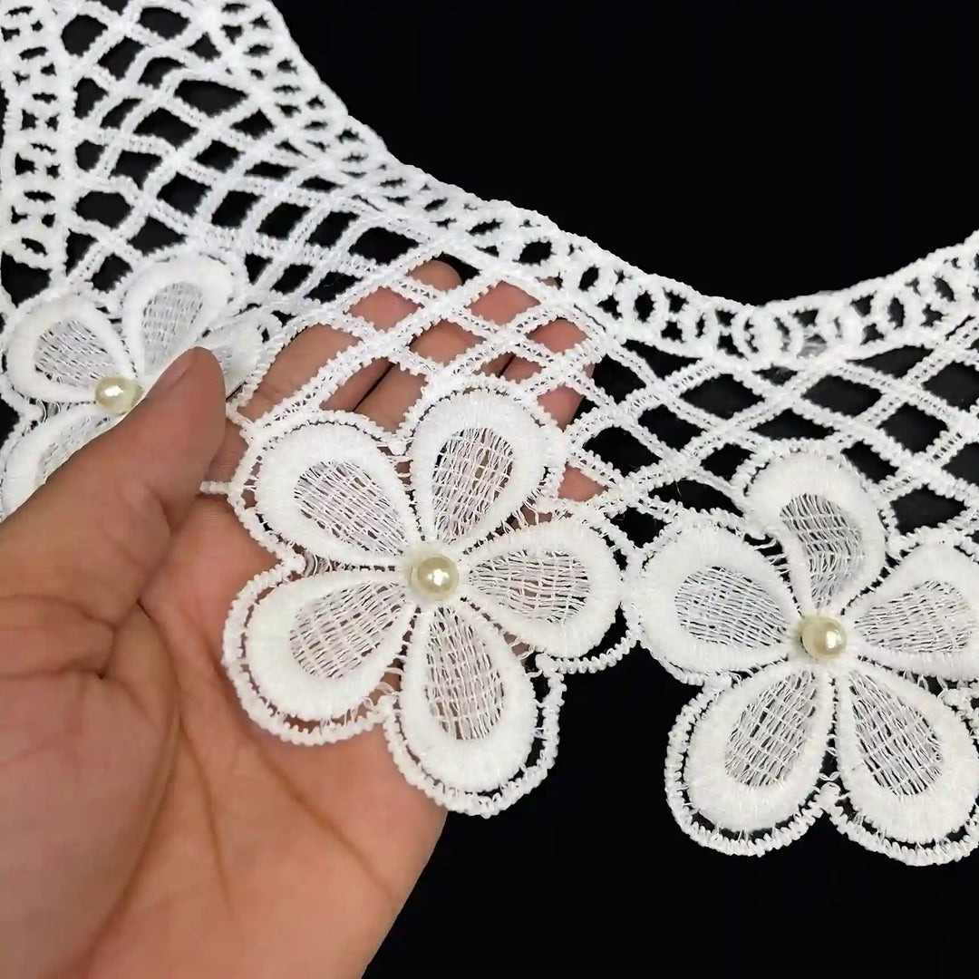 Five Flower With Each Pearl Neckline