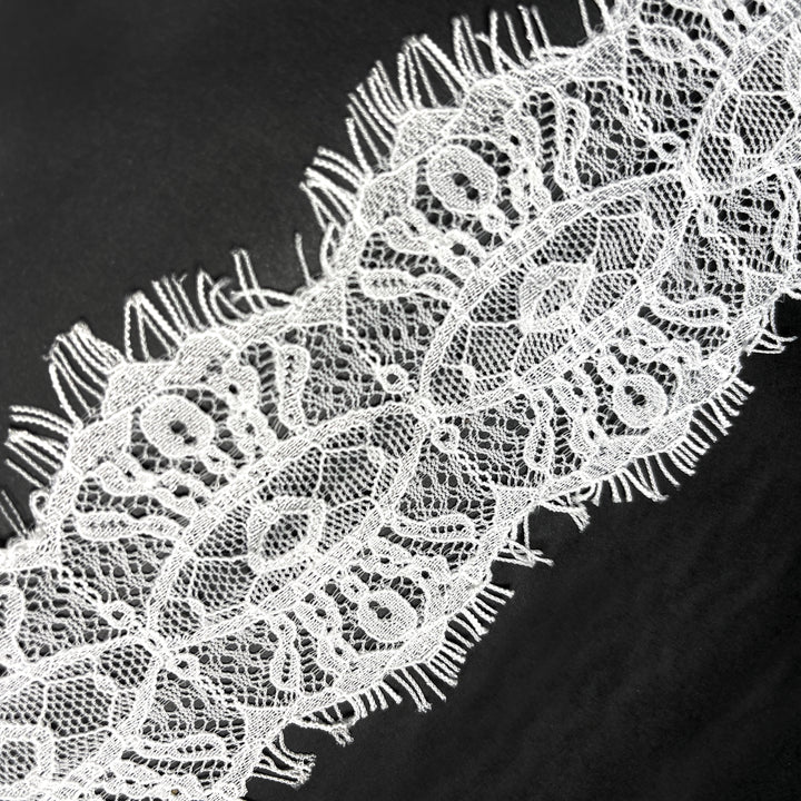 Scalloped Edge Eyelash Lace