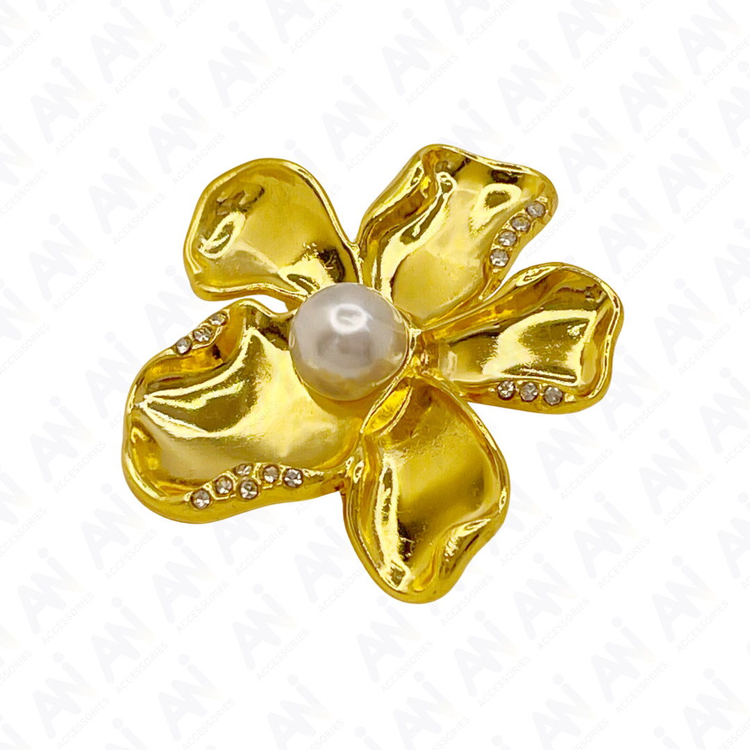 Floral Style Pearl Brooch