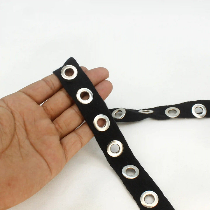 eyelet