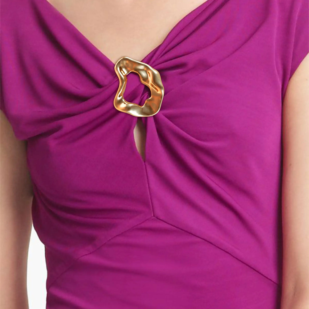 Liquid Organic Golden Buckle
