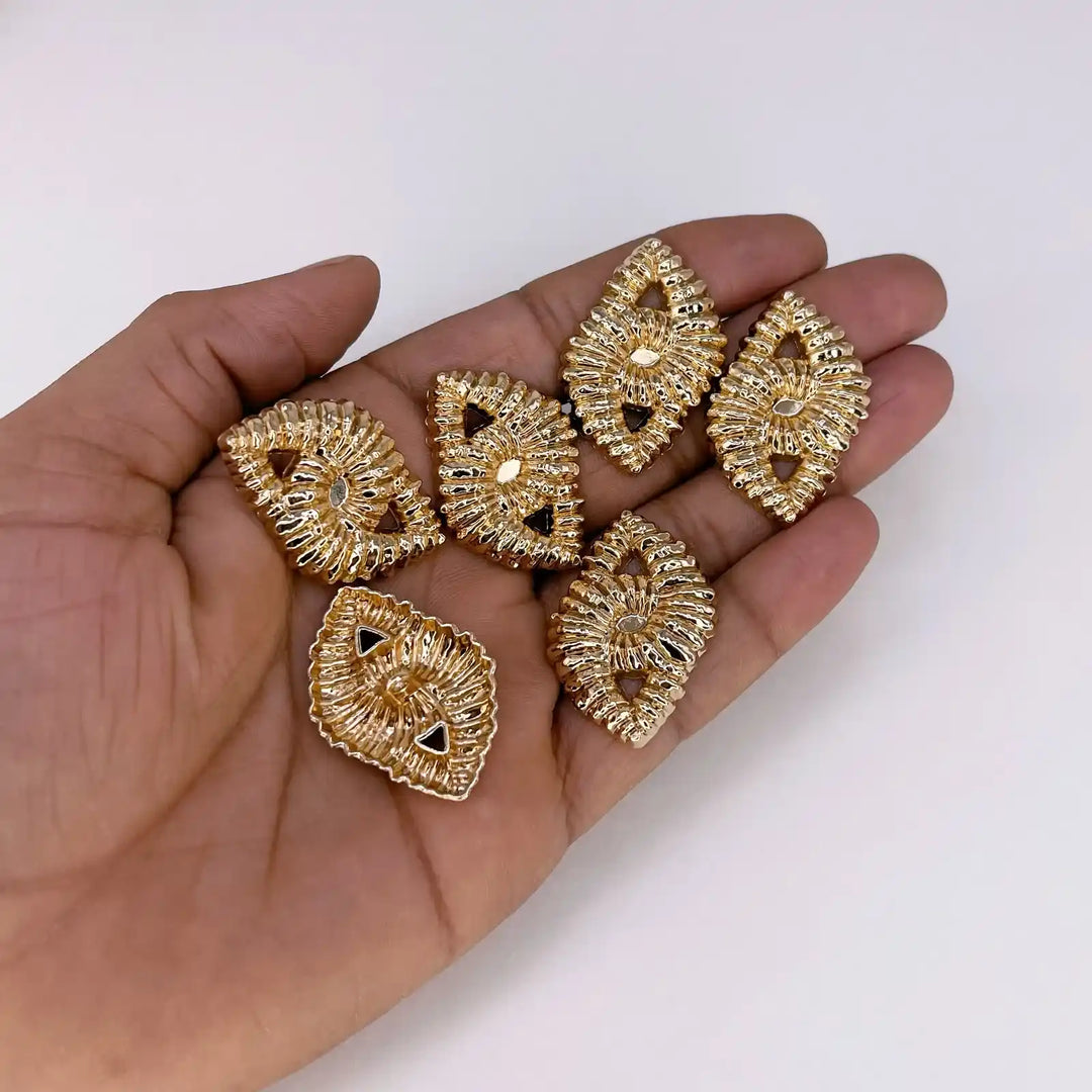 Elegant Eye-Shaped Golden Metal Buttons | 34mm(54L)