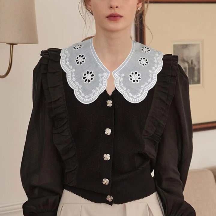 Point de Gaze Peterpan Collar