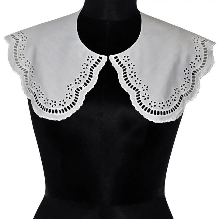 Floral Border Design Peterpan Collar