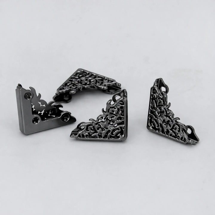 Black Flame- Triangle Shaped Collar Tips