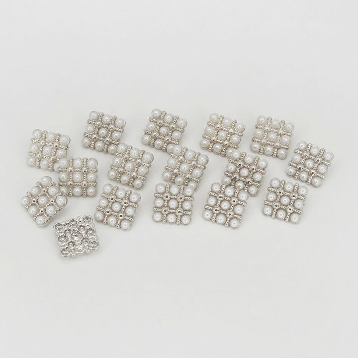 Pearl Square Medallion Button | 15mm(24L), 18mm(28L) & 20mm(32L)