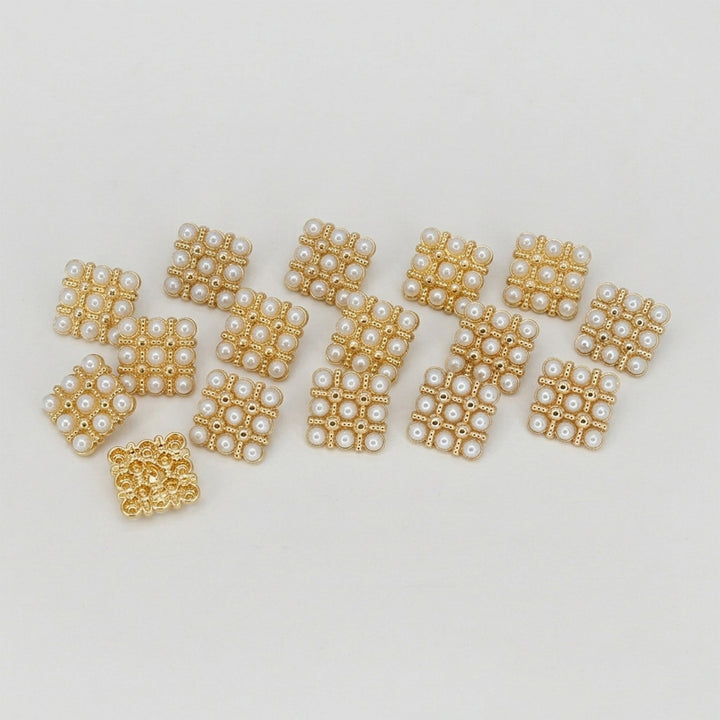 Pearl Square Medallion Button | 15mm(24L), 18mm(28L) & 20mm(32L)