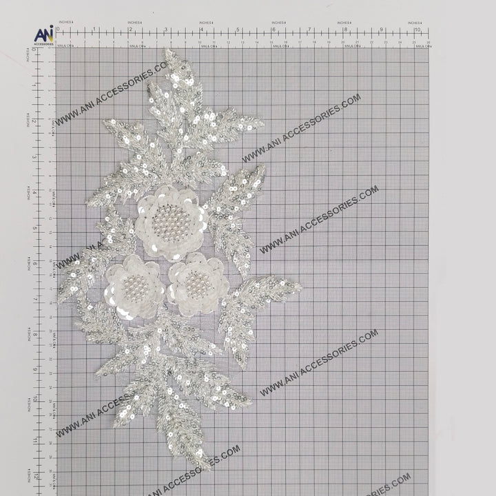ANI Accessories beaded floral patch on a measuring grid: 12 x 7 inches (30.5 x 18 cm) 