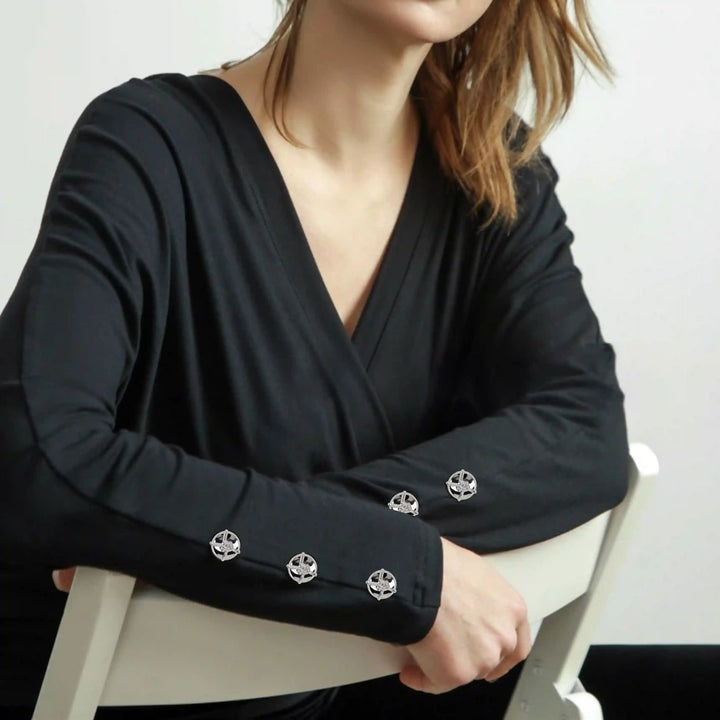 Cloverleaf Knot Button | 23mm & 15mm