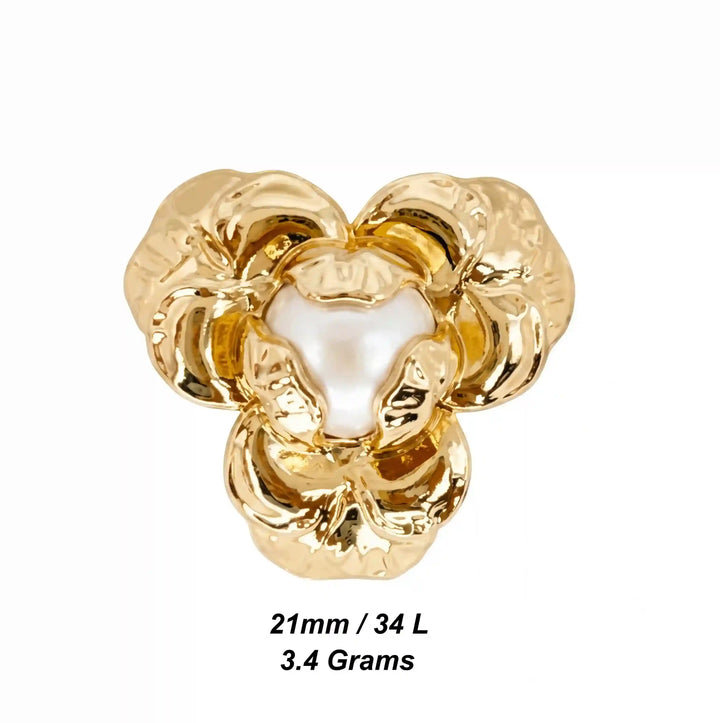 ANI Accessories gold three-petal flower metal button size chart: 21 mm (34 L) and 3.4 grams weight with white color background
