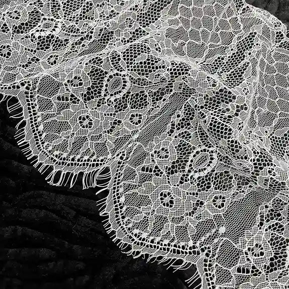 ANI Accessories kurti bottom lace design close-up showing the scalloped eyelash hem 