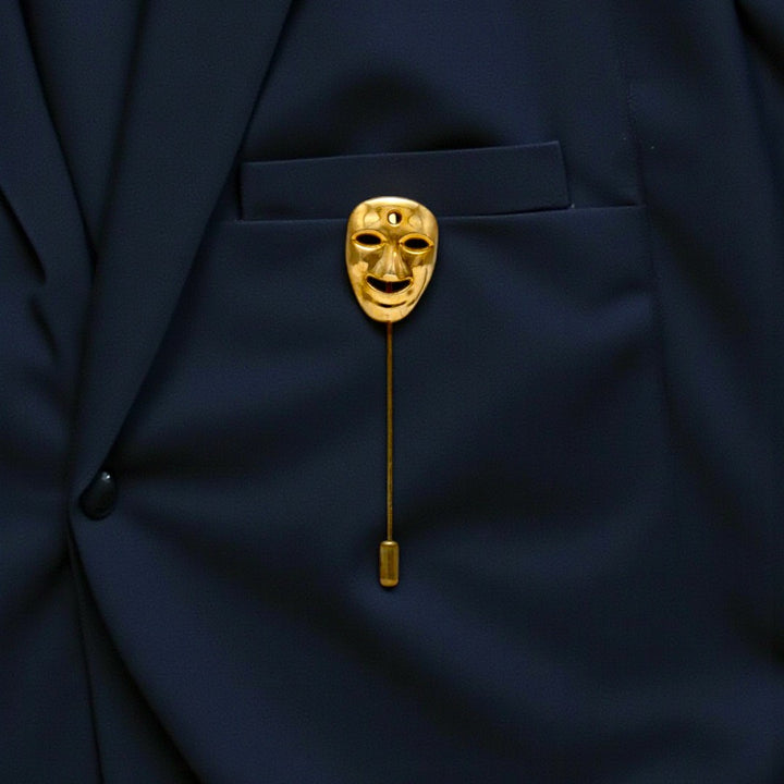 Ani Accessories Gold Mask Lapel Pin for Unique Style