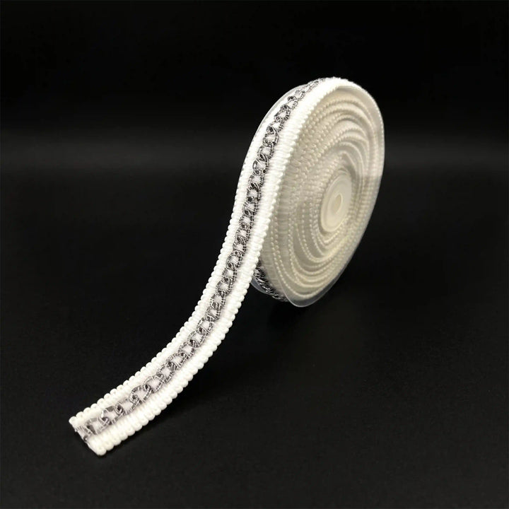 ANI Accessories white and silver chain lace on a roll, 2.3 cm wide with white color background 